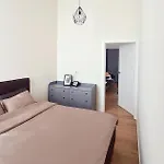 アパート Jaukus Ir Sviesus Seimos Apartamentai Kunigiskiuose - Vakaris Vejas *