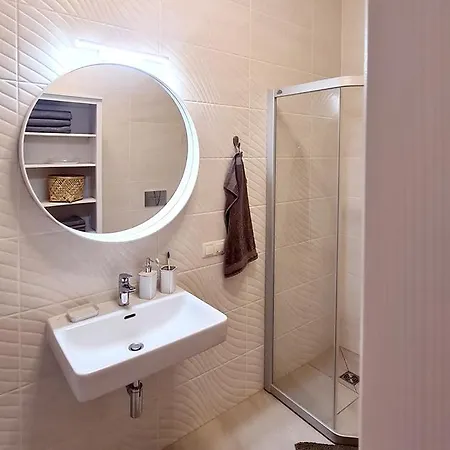 Jaukus Ir Sviesus Seimos Apartamentai Kunigiskiuose - Vakaris Vejas Apartment Palanga