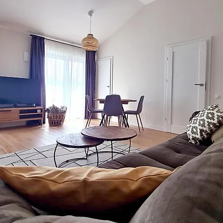 Jaukus Ir Sviesus Seimos Apartamentai Kunigiskiuose - Vakaris Vejas *